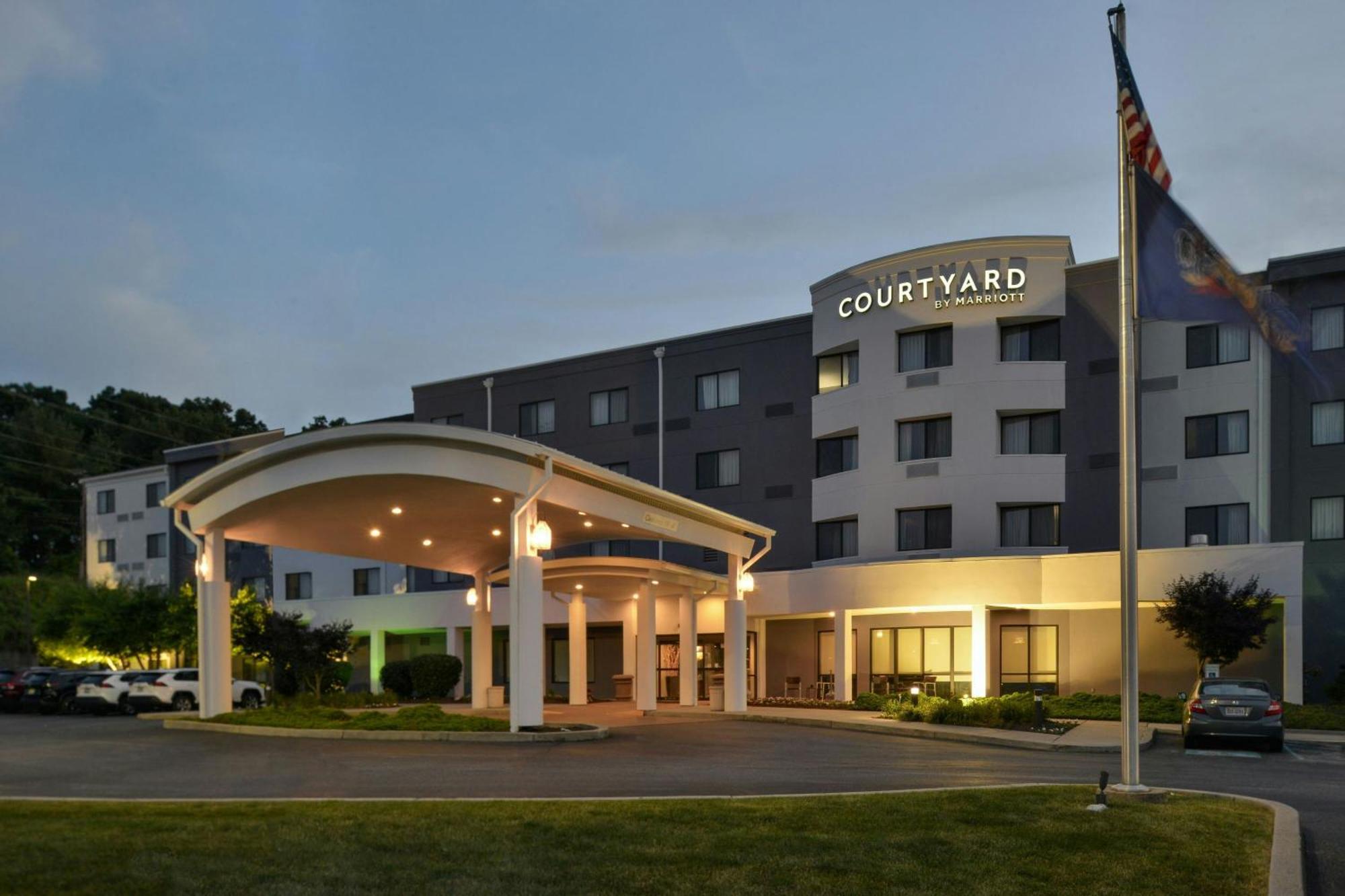 Courtyard By Marriott Harrisburg Hershey Eksteriør billede