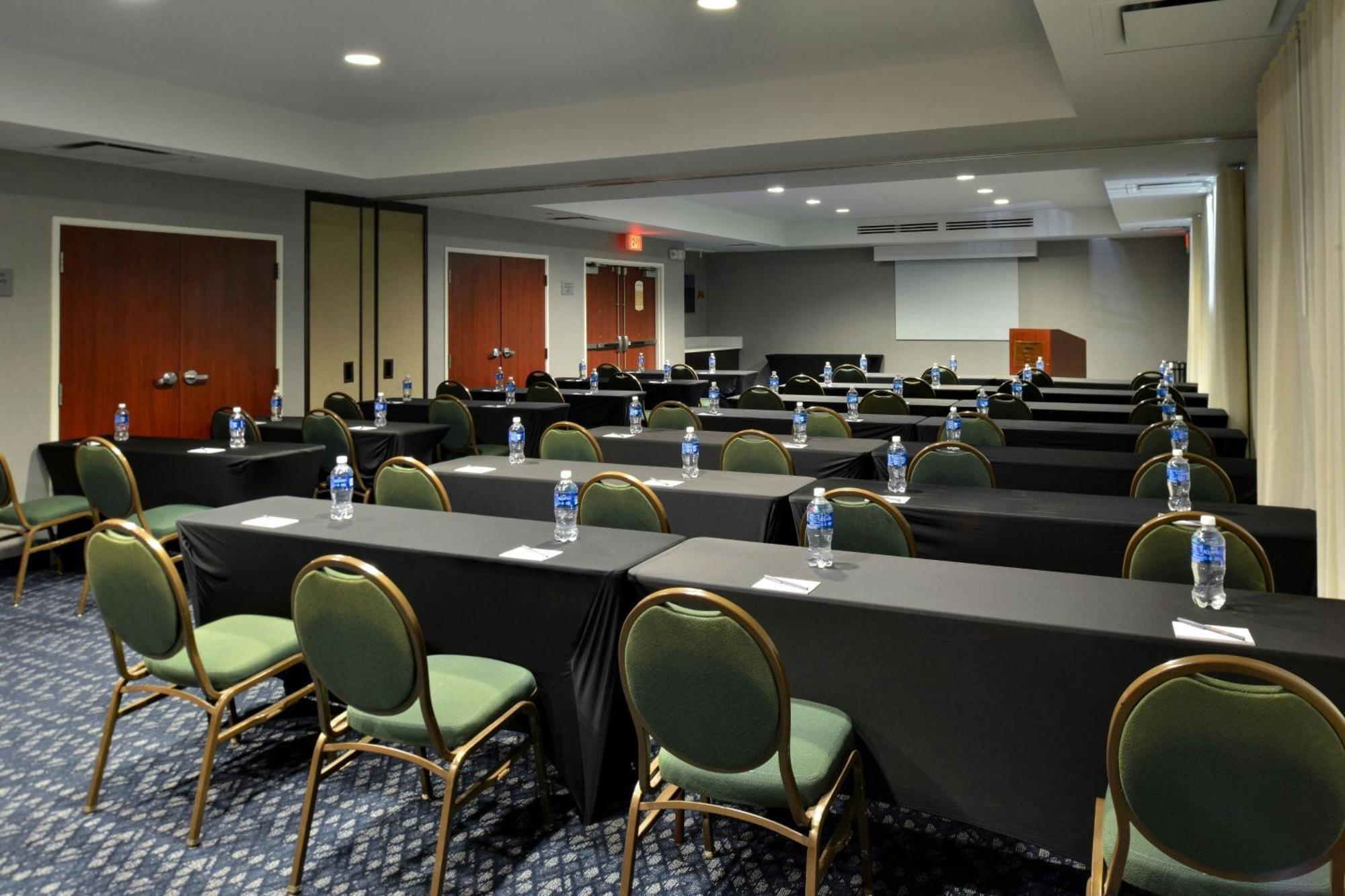 Courtyard By Marriott Harrisburg Hershey Eksteriør billede