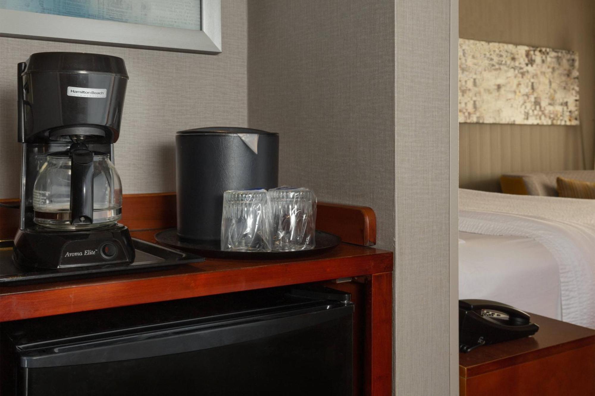 Courtyard By Marriott Harrisburg Hershey Eksteriør billede